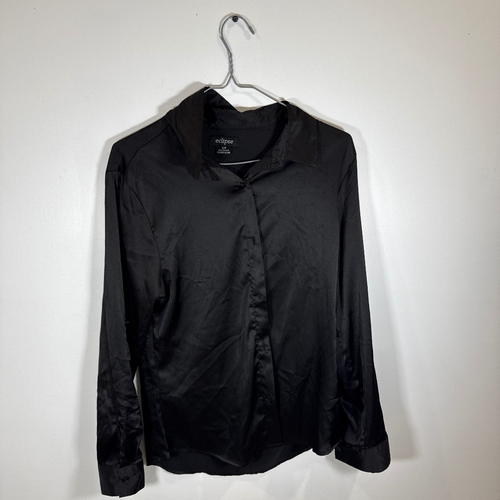 Eclipse women’s dress shirt with button sleeves